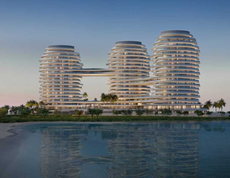 ES_FACADE_NIGHT_POST_edit_5938003993885